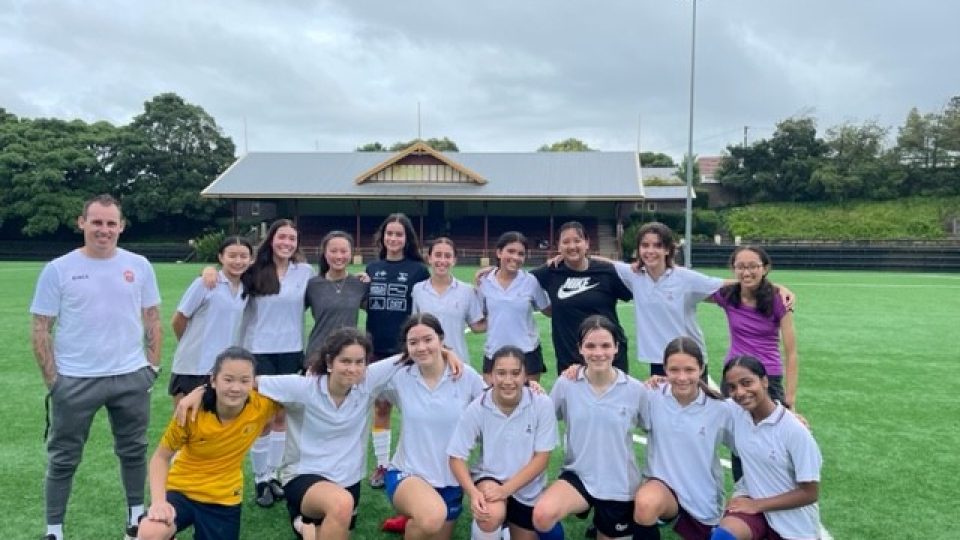 CHS Girls Soccer Training with ex-Socceroo Luke Wilkshire
