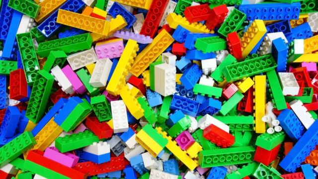 Lego Wanted!