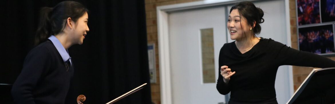 Old Girl Emily Sun (2009) Presents Violin Masterclass