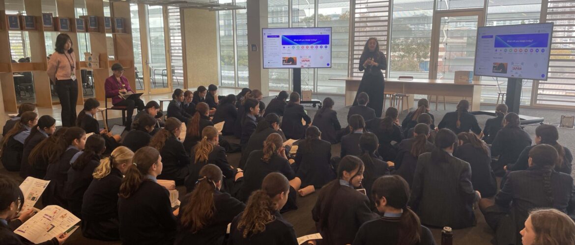 Exciting e-Learning Session on Canva for Year 7 Students