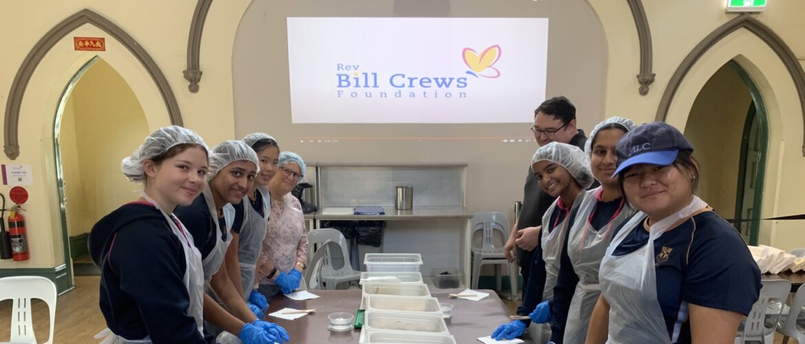 Volunteering at Loaves &amp; Fishes: A Heartwarming Experience