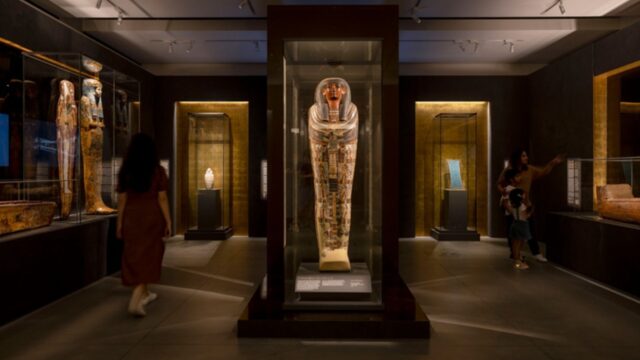 Year 7 visits the Chau Chak Wing Museum