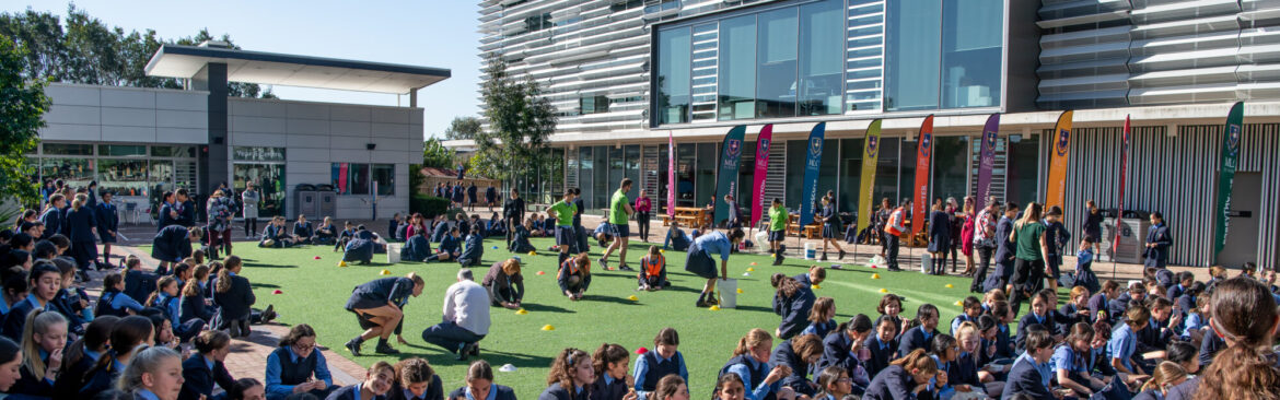 Community shows they ❤mlcschool on Giving Day