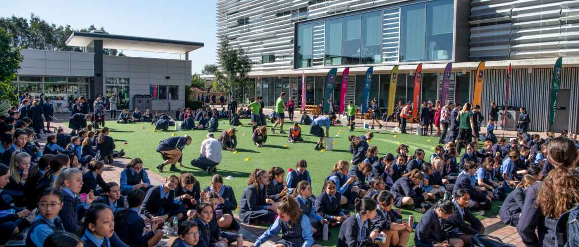 Community shows they ❤mlcschool on Giving Day