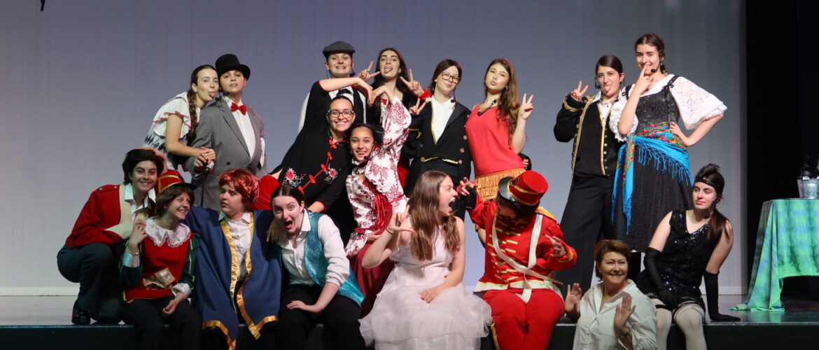 The Boy Friend &#8211; Year 11 Drama