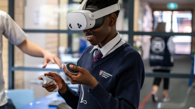 Bringing Digital Learning to Life Through Virtual Reality