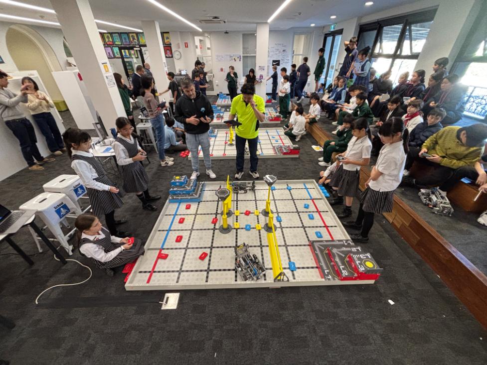 Primary VEX IQ Robotics Competition