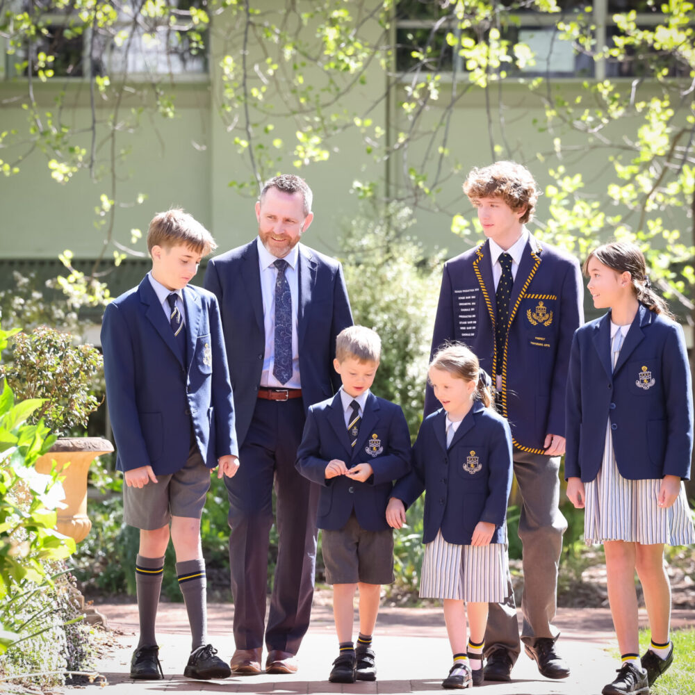 Welcome to Oxley College