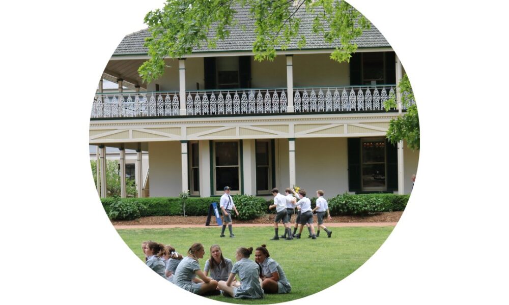Old Oxleyans Return to Oxley
