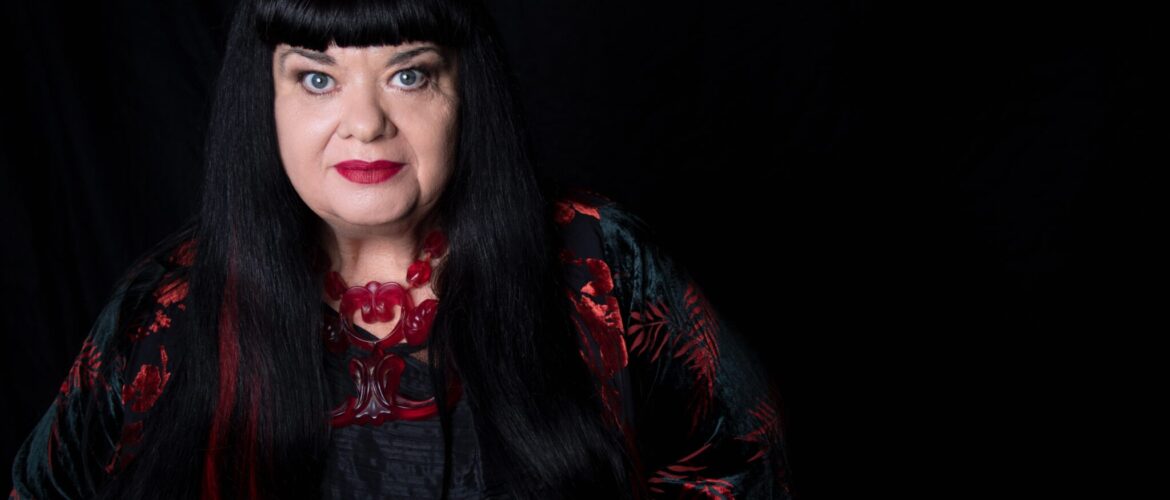 Lynette Wallworth – Edge of Life